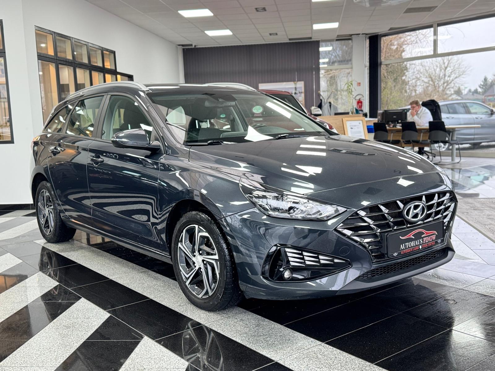 Hyundai i30 Kombi"AUTOMATIK"Trend"KAMERA"SPUR ASS."LED"