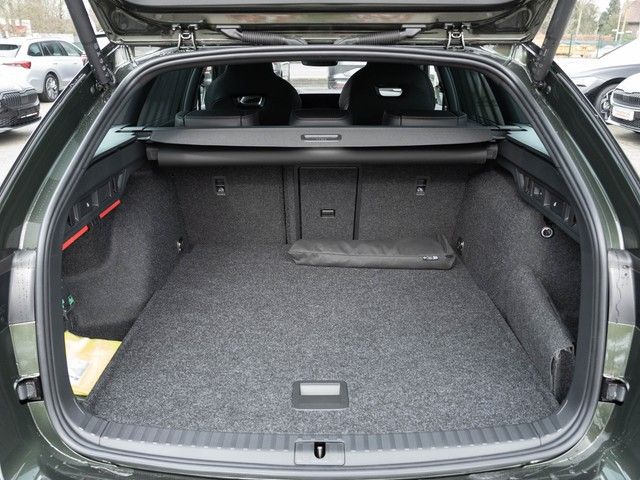 Octavia Combi 2.0 TDI Sportline DSG AHK+MATRIX+R