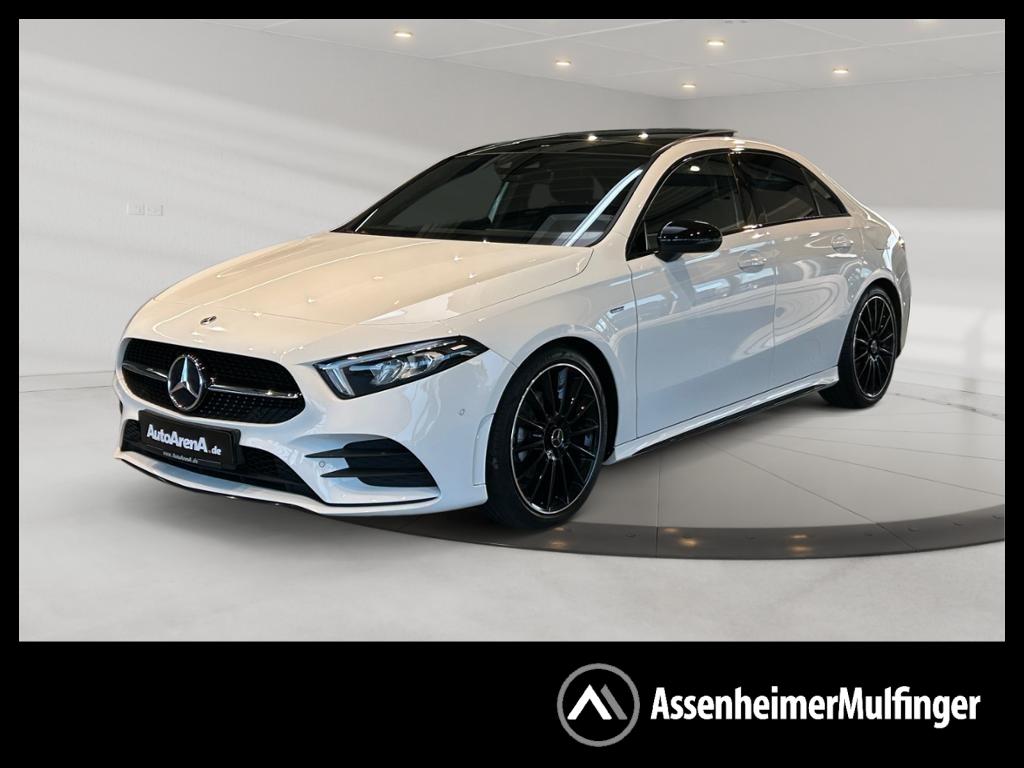 Mercedes-Benz A 200 d AMG AMG+MBUX+Night+Pano+SHD+Wide+Cam+LED