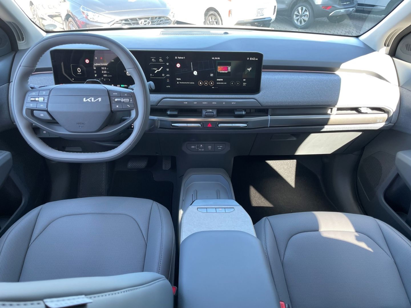 Fahrzeugabbildung Kia EV3 150 kW Earth LED totWinkAss 360 Kamera