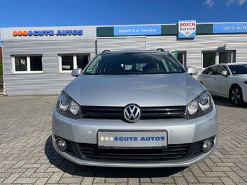 Volkswagen Golf - 8