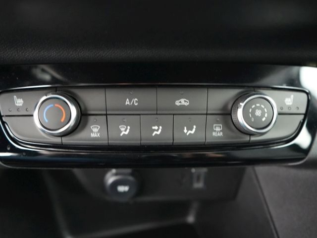 Corsa F FACELIFT+RÜCKFAHRKAMERA+SITZ-/LENKRADHEI