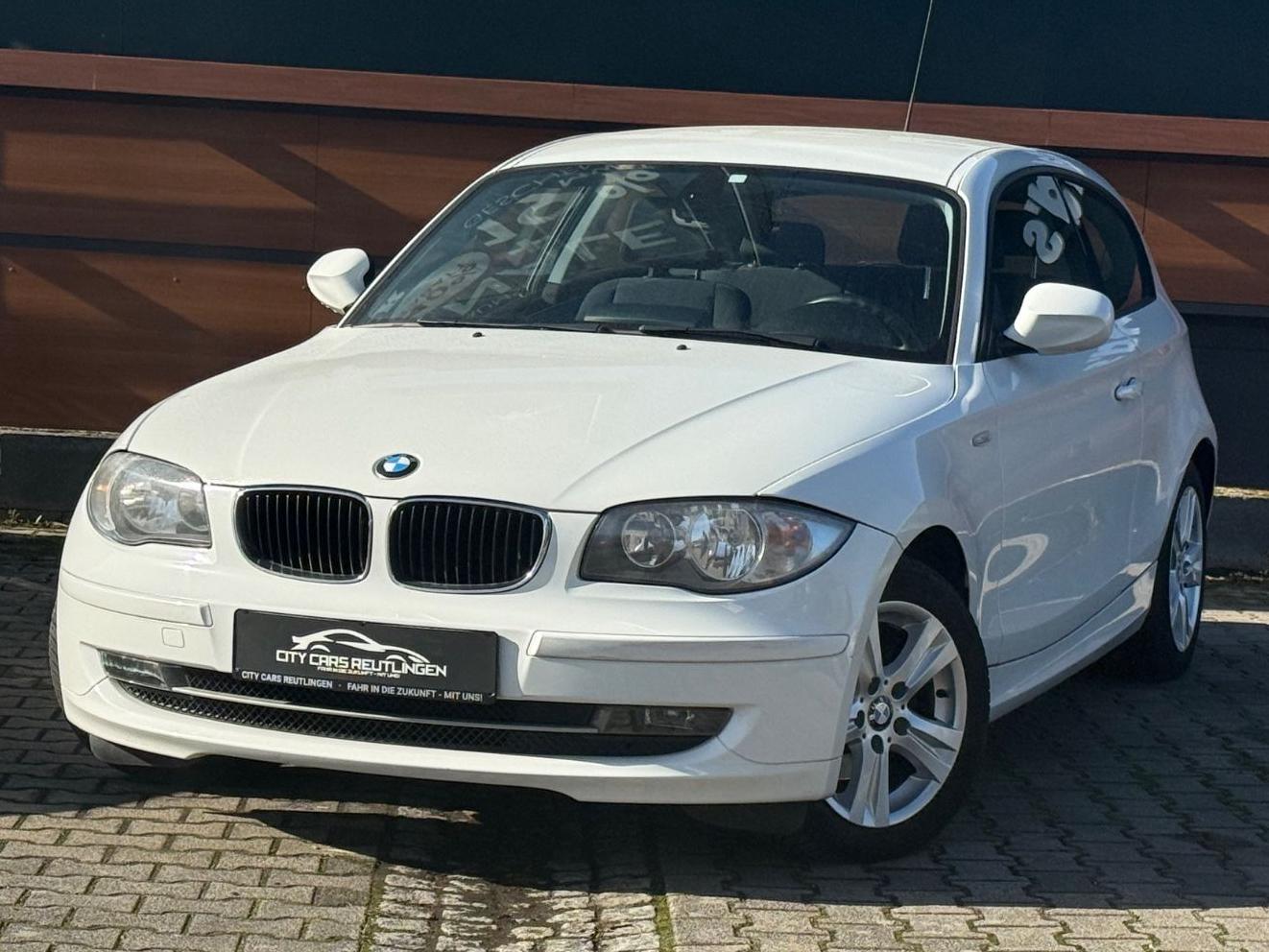 BMW 116i 1 Limousine +STEUERKETTE NEU+AUTOMATIK+