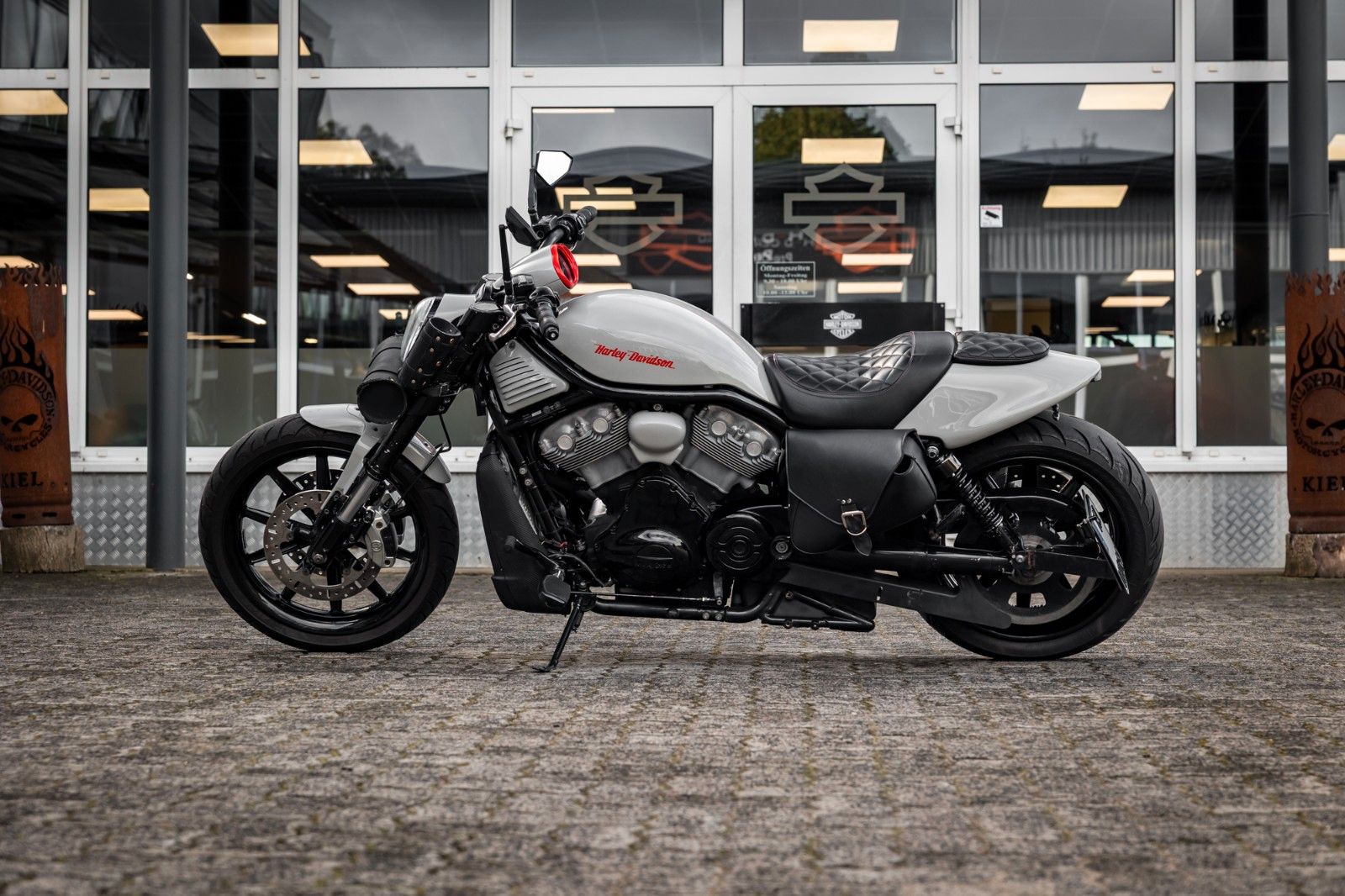 Fahrzeugabbildung Harley-Davidson VRSCR STREET ROD - KESSTECH -