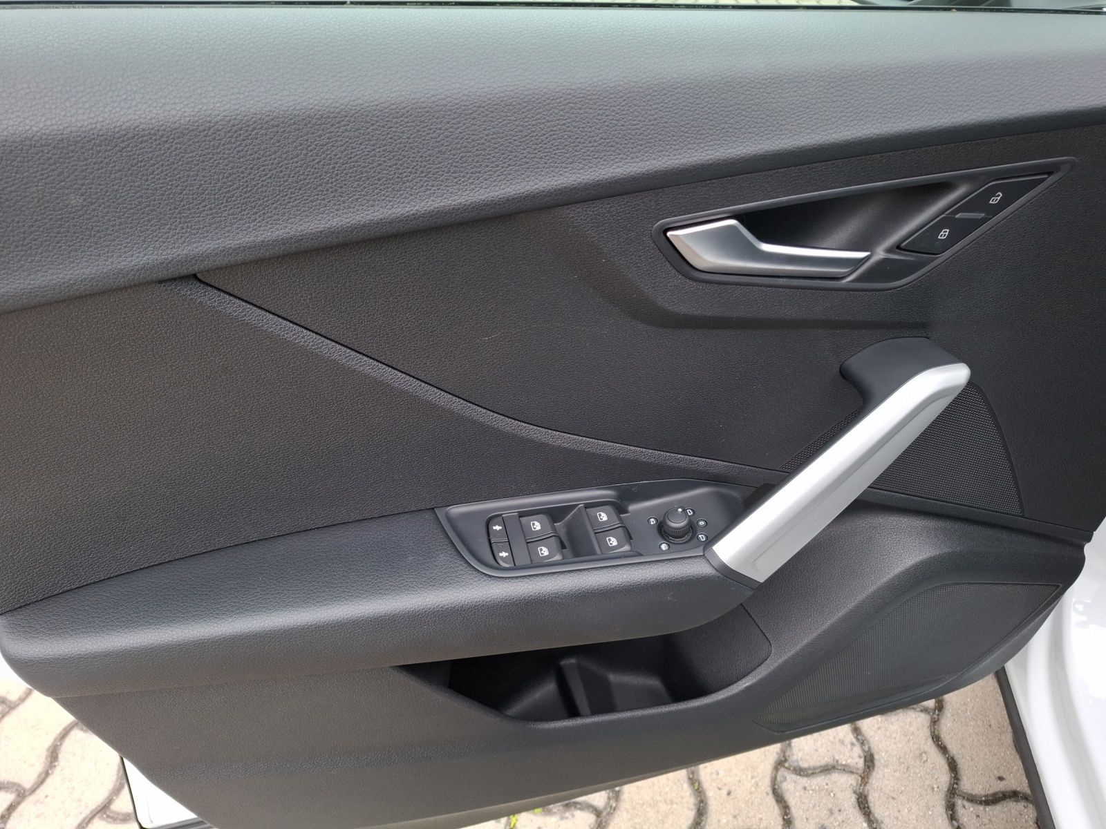 Fahrzeugabbildung Audi Q2 35 TFSI advanced S-tronic LED Navi ACC RFK SH