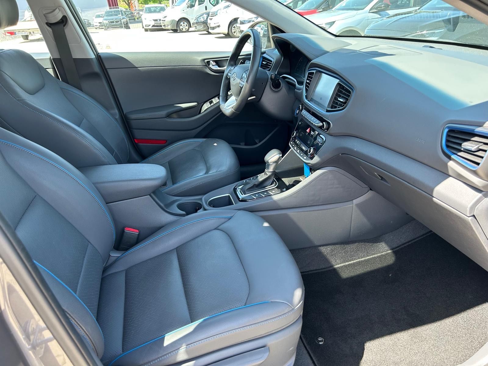 Fahrzeugabbildung Hyundai IONIQ Hybrid Premium°Leder°Kamera°Schiebedach°