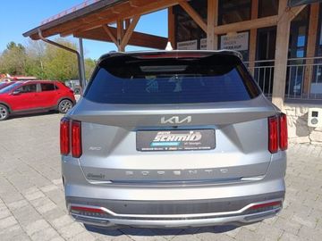 KIA Sorento - 9