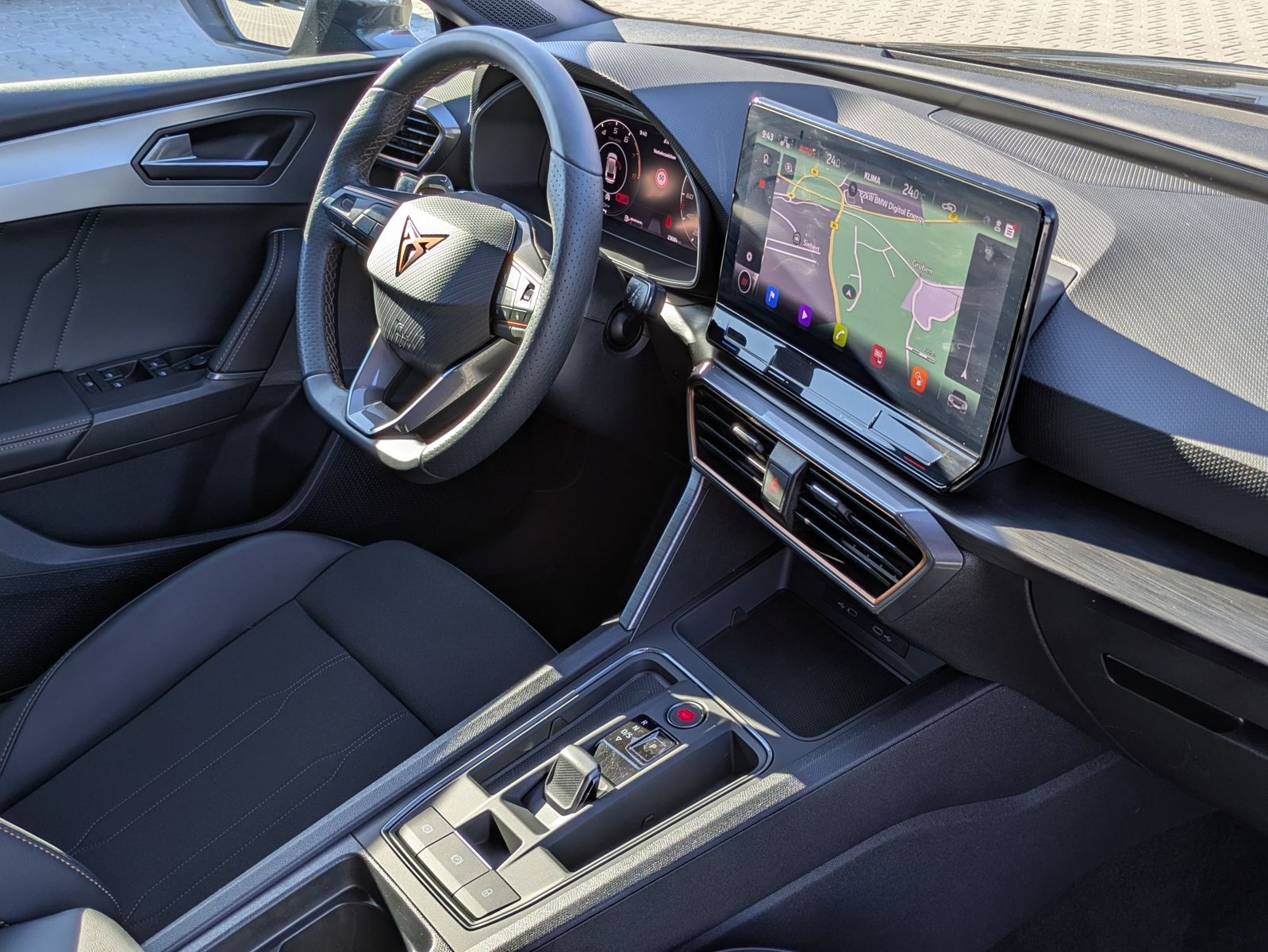 Fahrzeugabbildung CUPRA Leon 1.5 eTSI DSG MATRIX-LED*ACC*APP*KAMERA*18"
