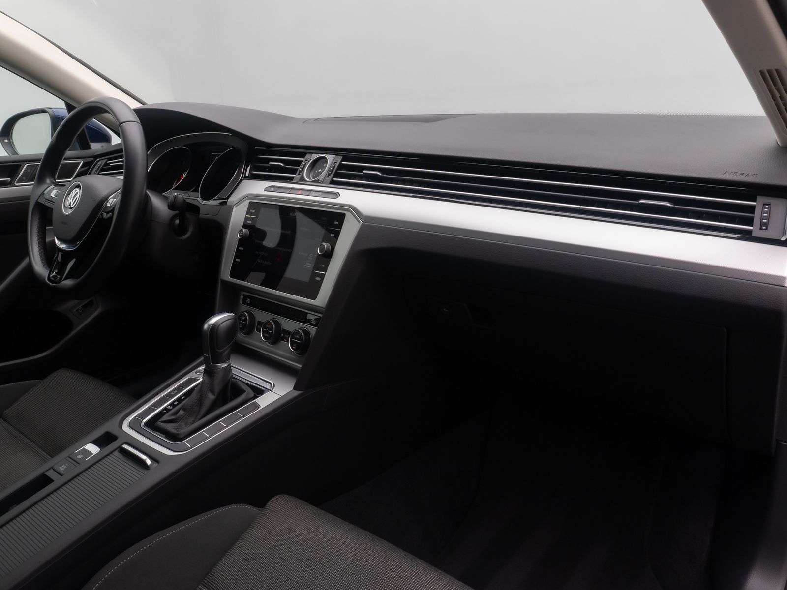 Fahrzeugabbildung Volkswagen Passat Comfortline Kamera HiFi ACC FernlichtReg