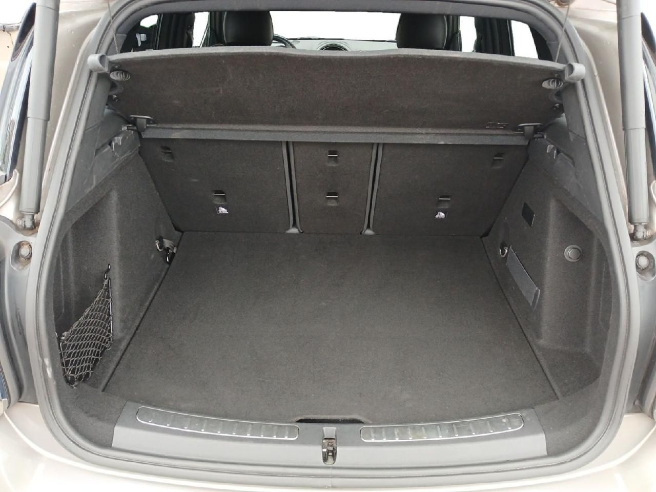 Fahrzeugabbildung MINI Countryman Cooper SE All4