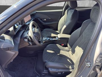 Peugeot 2008 1.2 136 GT +Navi+Kam.+LED+SHZ+KeyLess+ACC