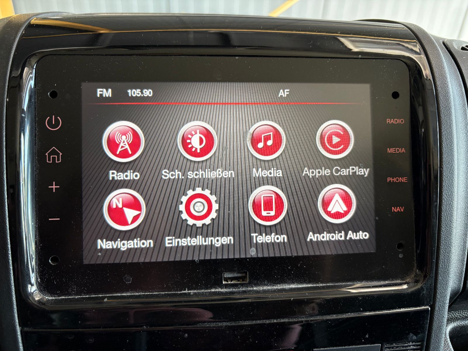 Fahrzeugabbildung Fiat Ducato/L4H2 RS: 4035 mm/KAMERA/APPLE/NAVI/3-SITZ