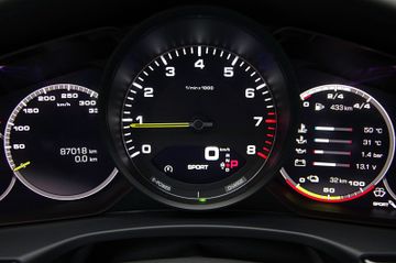 Porsche Panamera 4S E-Hybrid*InnoDri,Pano,Approved1126*