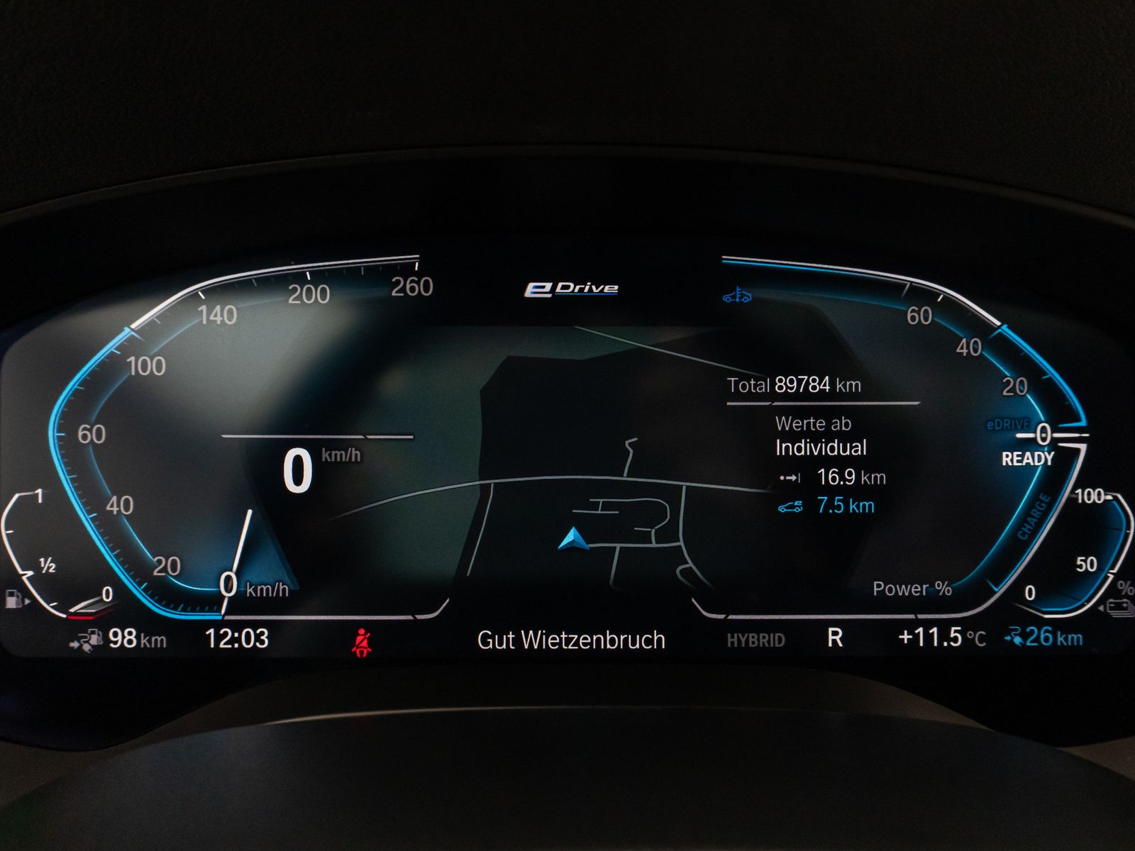 Fahrzeugabbildung BMW 530e Panorama Kamera DAB Leder Alarm AHK