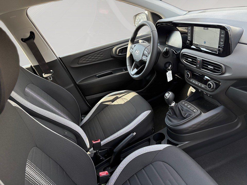 Fahrzeugabbildung Hyundai i10 1.0i 63PS Trend Komfort