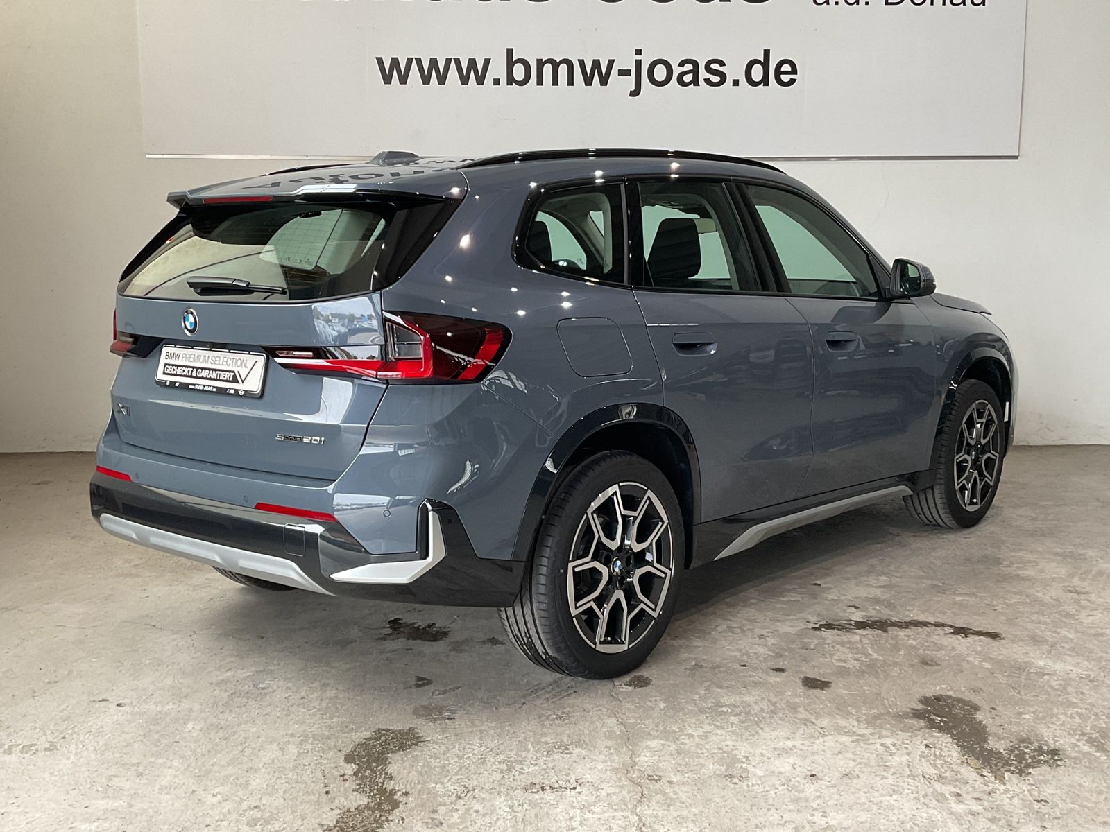 Fahrzeugeinzelansicht 17 Fahrzeugabbildung BMW X1 sDrive20i |AHK |Head-Up Disp. |19" LMR