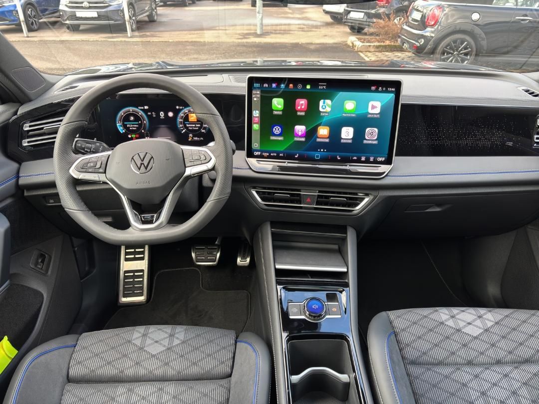 Fahrzeugabbildung Volkswagen Tiguan 2.0 TDI 4Motion W R-Line 360,AHK,HUD,LED