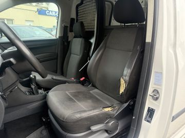 Volkswagen Caddy - 10