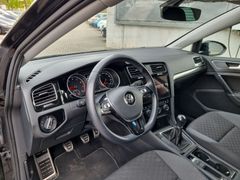 Fahrzeugabbildung Volkswagen Golf VII 1.0 TSI Join ACC APP NAVI