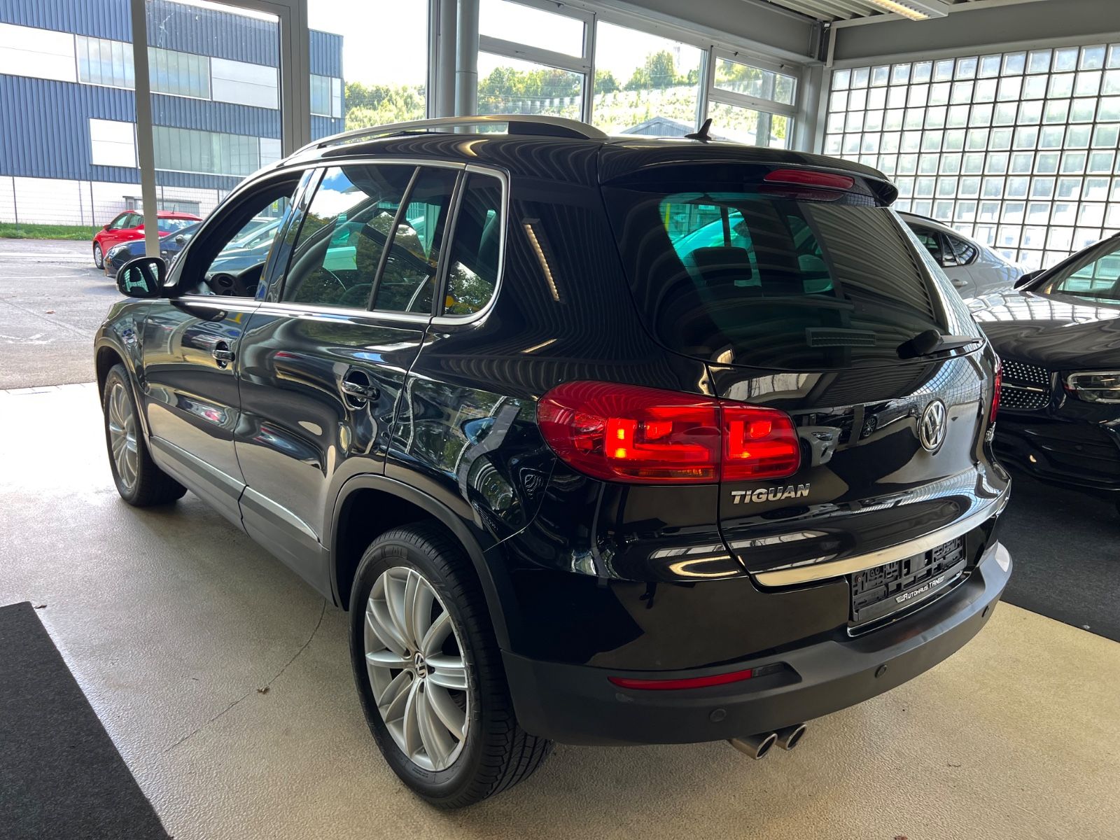 Fahrzeugabbildung Volkswagen Tiguan 2.0TDI Sport & Style 4Motion *PANO*XENON*