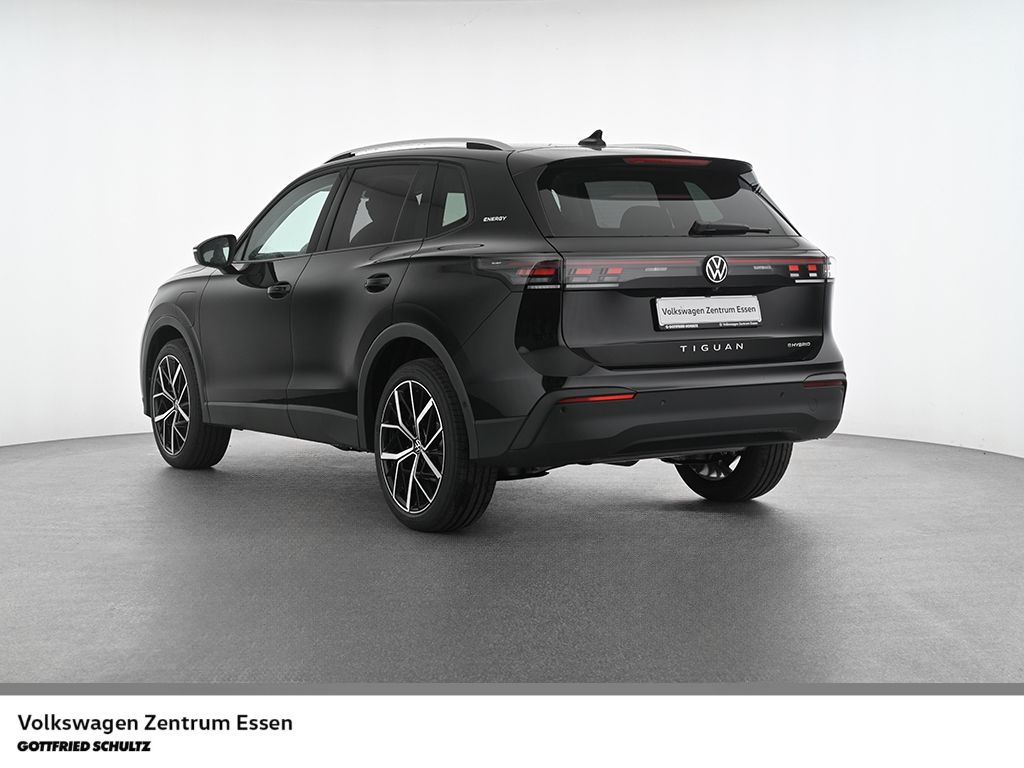 Volkswagen Tiguan Life 1 5 l eHybrid DSG MatrixLED SH D-Coc imagem 2
