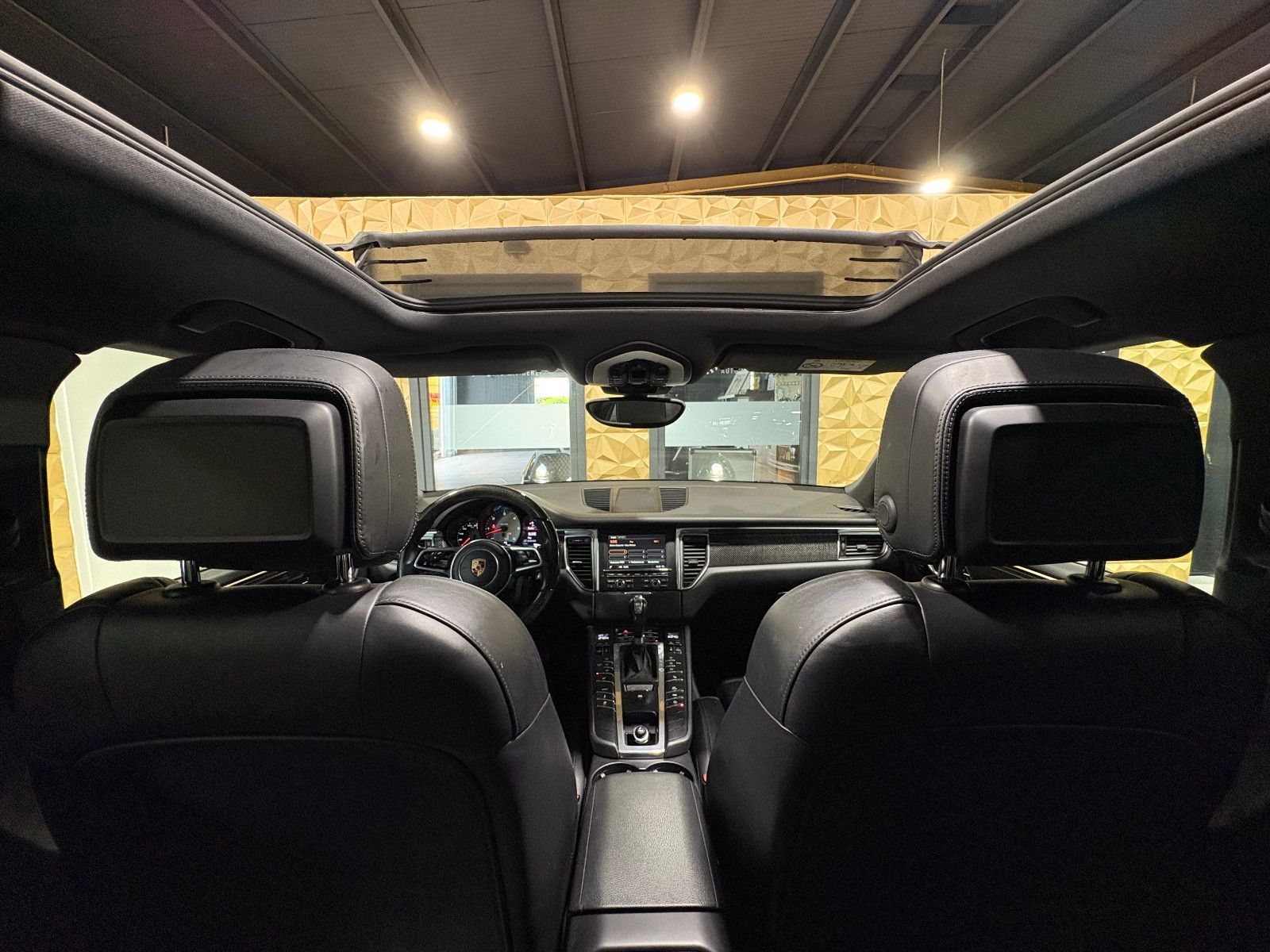 Fahrzeugabbildung Porsche Macan S Diesel/PANO/360°/MEMORY/SOUND/SHZ