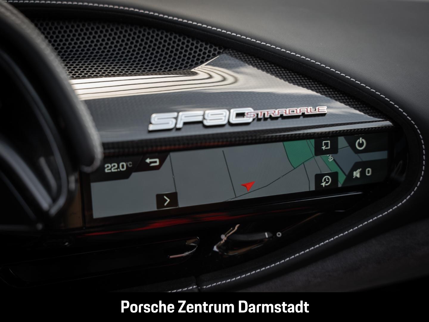 Ferrari SF90 Stradale Asseto Fiorano NP:562.850€