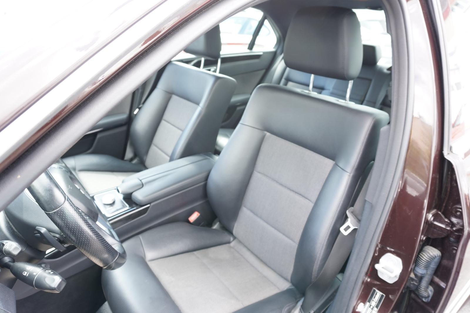 Mercedes-Benz E 300 CGI 4Matic *AMG Line*Xenon*Kamera*Navi*TOP