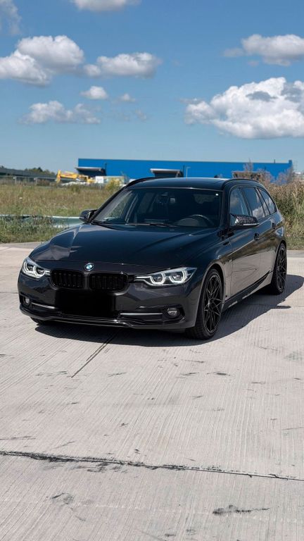 Image of BMW 320
