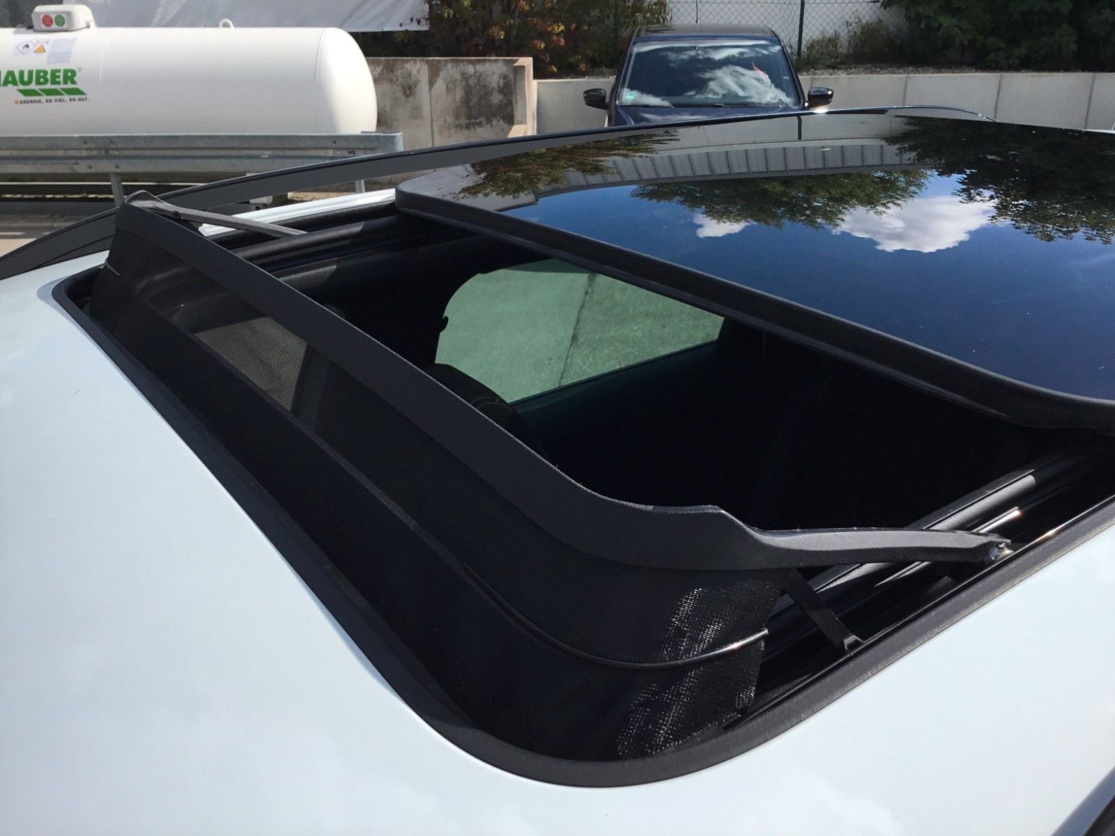 Fahrzeugabbildung SKODA Karoq 2.0l TSI DSG 4x4 Sportline+AHK+Matrix+Pano