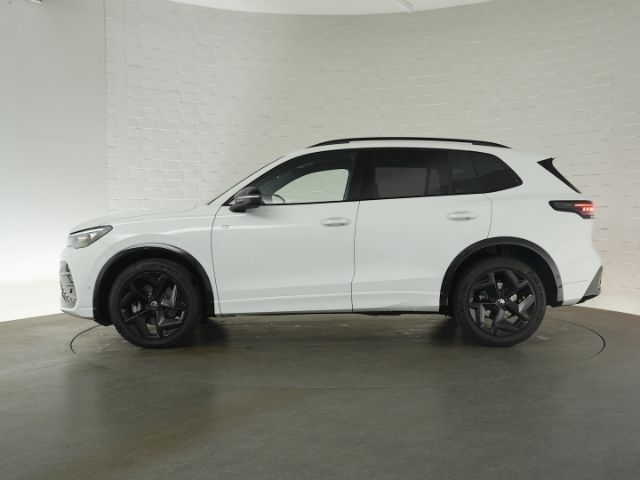 Tiguan R-LINE TDI DSG+AHK+NAVI+SCHIEBEDACH+LED M