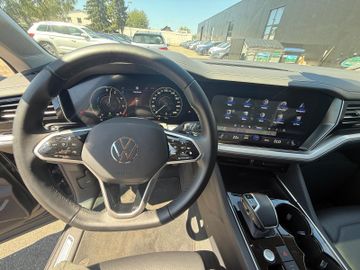 Volkswagen Touareg - 11