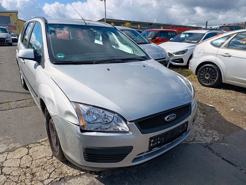 Ford Focus Turnier Fun X*KLIMA*SITZ-H*TÜV*WINTERPAKET