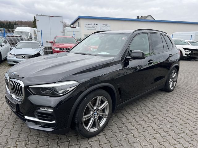 BMW X5 xDrive 45 e, 3.0 Benzin/Elektro,AHK, H&K