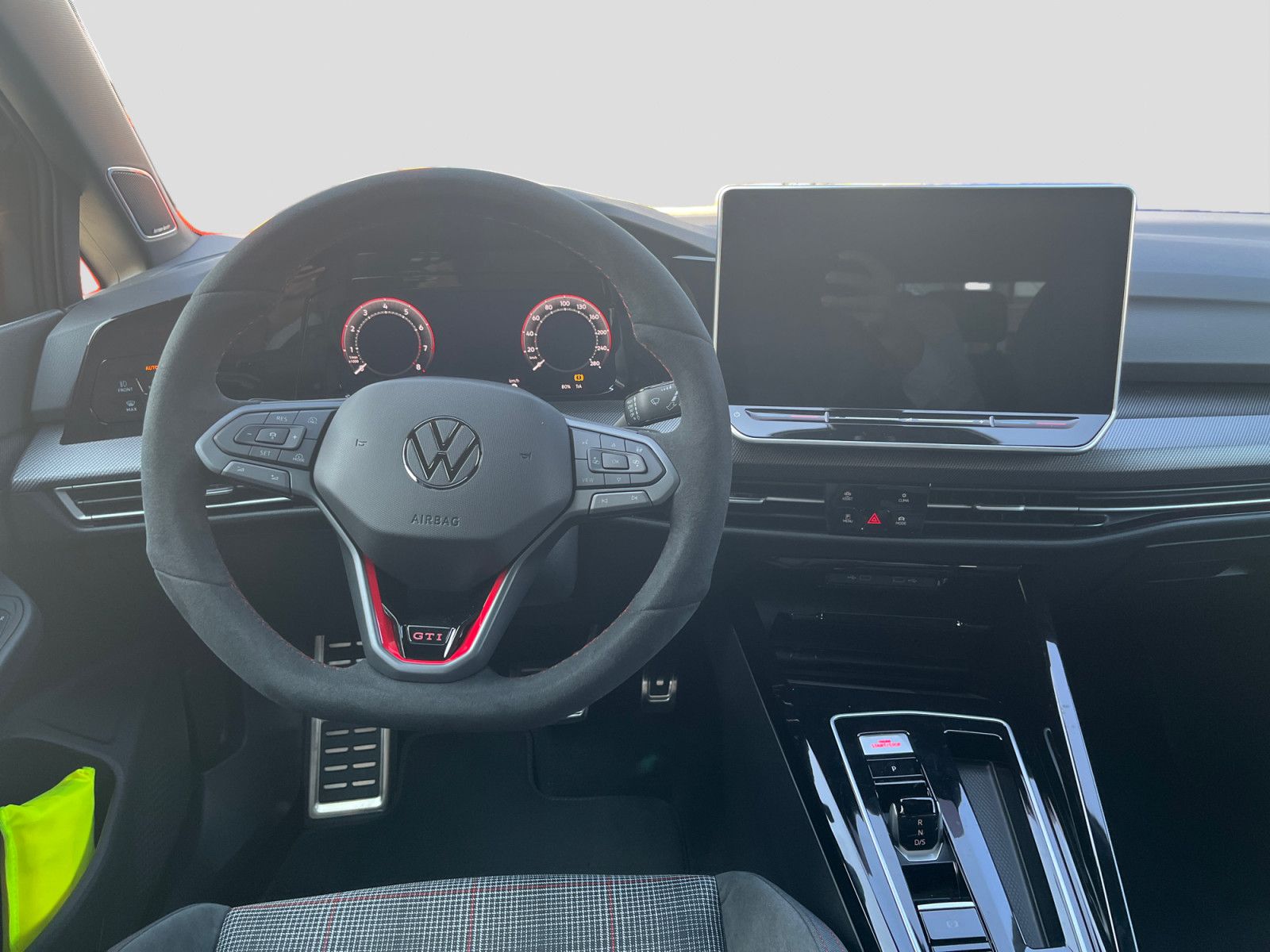 Volkswagen Golf GTI 2,0 l TSI 195 kW (265 PS) 7-G AHK 19" foto 6