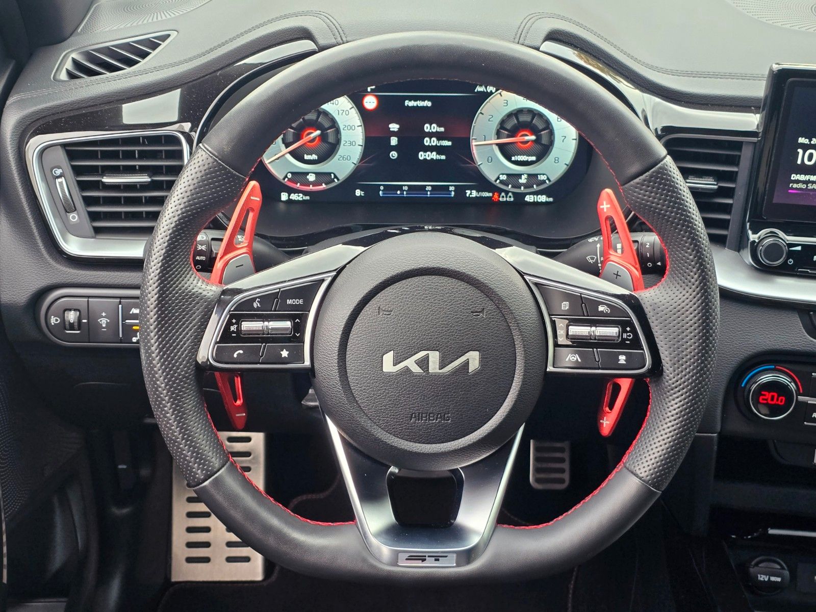 Fahrzeugabbildung Kia ProCeed 1.6 T-GDI DCT GT WKR Bastuck JBL KOM