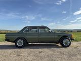 Mercedes-Benz Mercedes Oldtimer W123 Klassiker 200 Limou... - Mercedes-Benz 200: W123