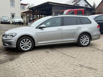 Volkswagen Golf - 8