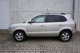 Hyundai TUCSON 2.0 CRDi Automatik AHK SHZ 1.Hd - gebrauchte Hyundai TUCSON aus dem Jahr 2007