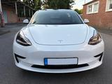 Tesla Model 3 RWD AHK 60kWh SR+ 1. Hand - Tesla Model 3 in Duisburg