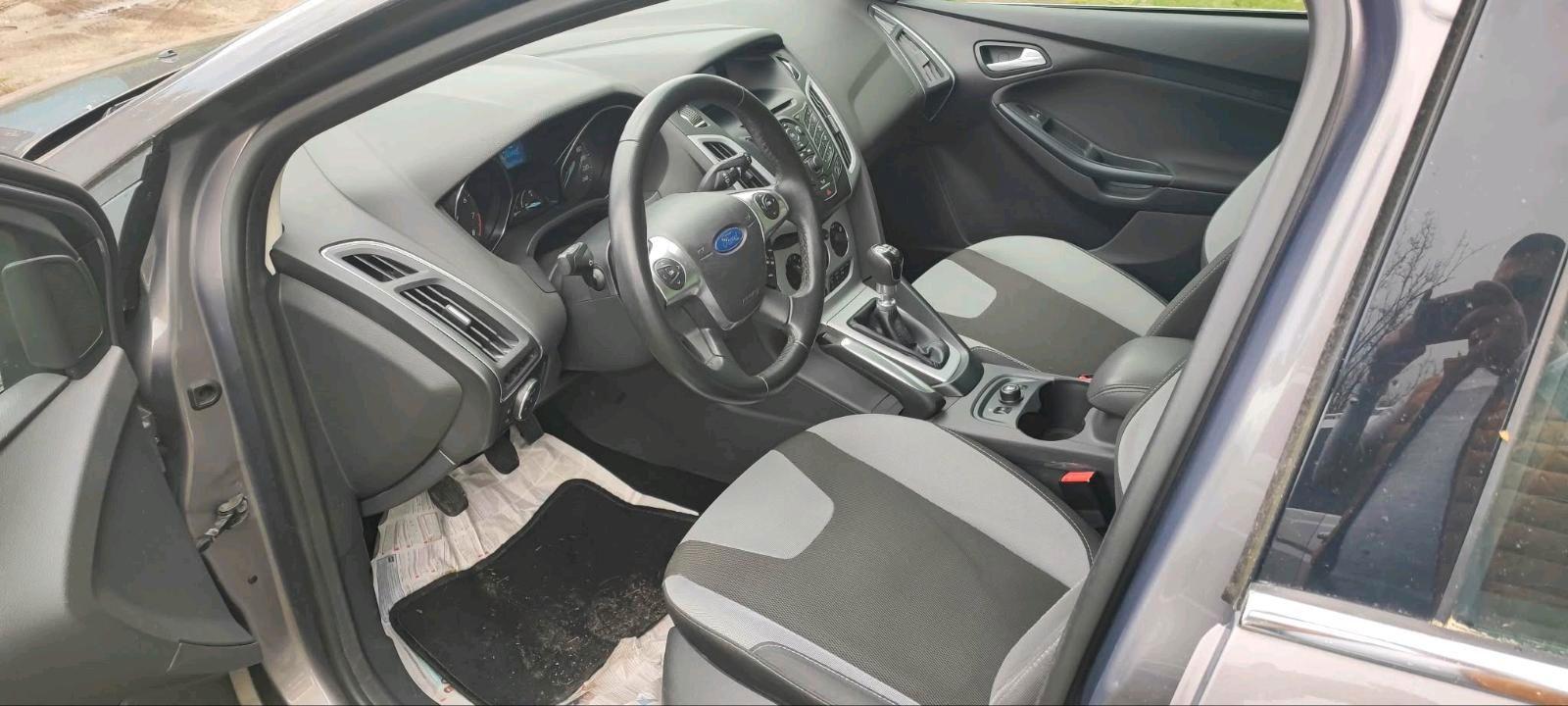 Ford Focus 2013 — photo 6