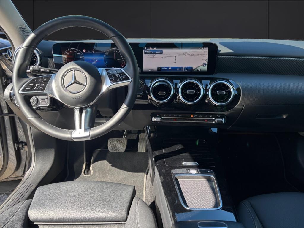 Mercedes-Benz A 250 e Kompaktlimousine Progressive Advanced
