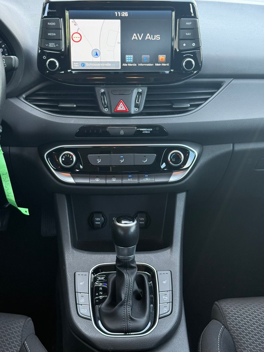 Fahrzeugabbildung Hyundai i30 cw Trend Automatik