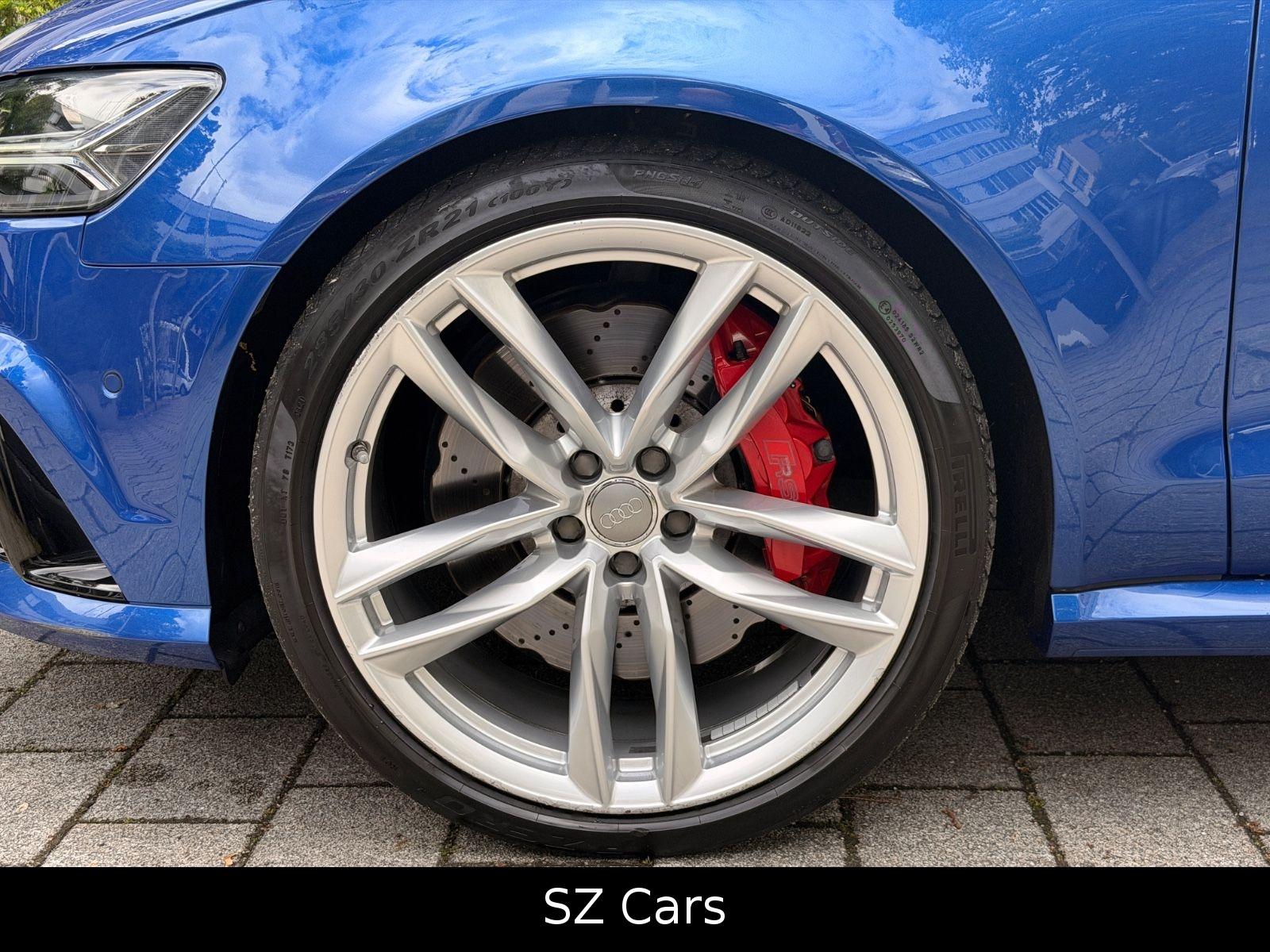 AUDI RS6 AVANT