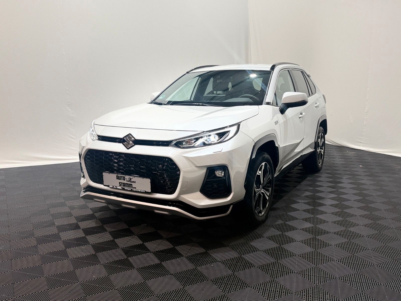 Fahrzeugabbildung Suzuki Across 2.5 Plug-In Hybrid Comfort+ E-Four