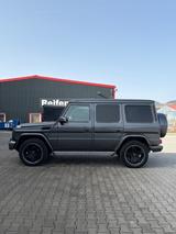 Mercedes-Benz G 350d Bi-Xen. Harm. Kardon StandHZG AHK RFK ACC - graue Mercedes-Benz G-Klasse