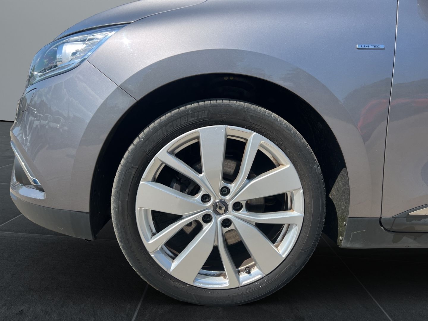 Fahrzeugabbildung Renault Scenic IV Grand Limited 1.7 BLUE dCi 150 Navi Ap