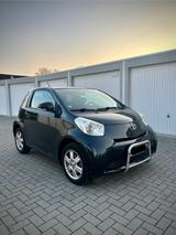 Toyota IQ + 1,0-l-VVT-i + - Toyota IQ Gebrauchtwagen in Köln