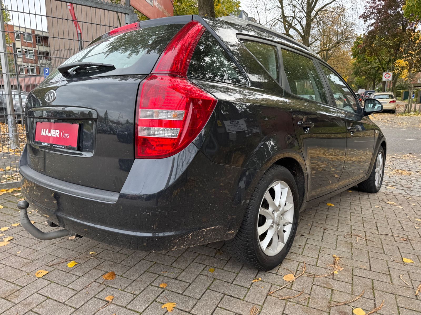 Fahrzeugabbildung Kia cee'd Sportswagon*AHK*KLIMA*BLUETO*NAVI