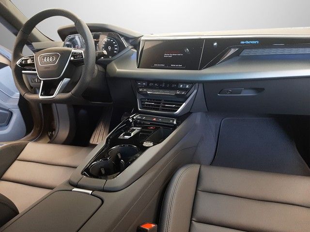 Fahrzeugabbildung Audi e-tron GT quattro PANO HeadUp StdHz Kamera ACC